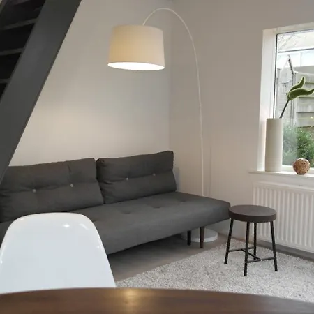 Vakantiehuis Duinviooltje 2 *